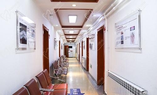 北京京一口腔醫(yī)院走廊