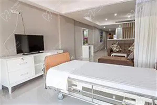 泰國曼谷雨變性變化圖片