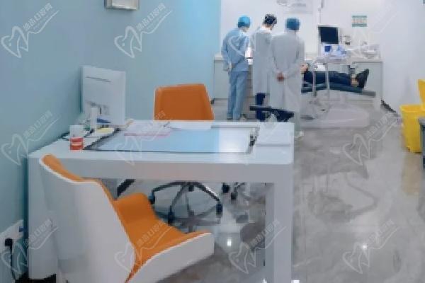 肇慶端州麗湖口腔醫(yī)院醫(yī)生簡介